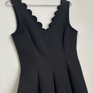 Banana Republic Black Scalloped V Neck Dress Size 8 Fit and Flare